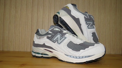 New Balance 2002R Protection Pack